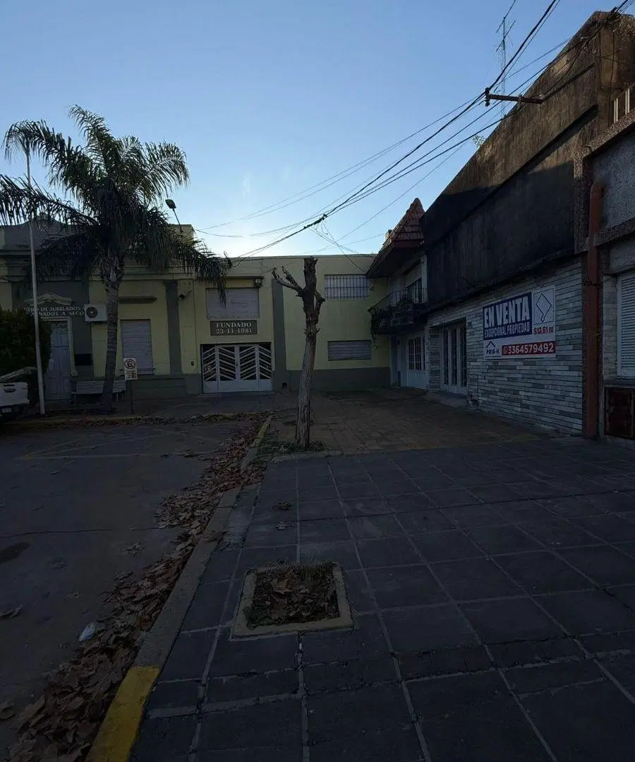 EN VENTA EXCEPCIONAL PROPIEDAD A REMODELAR 2
