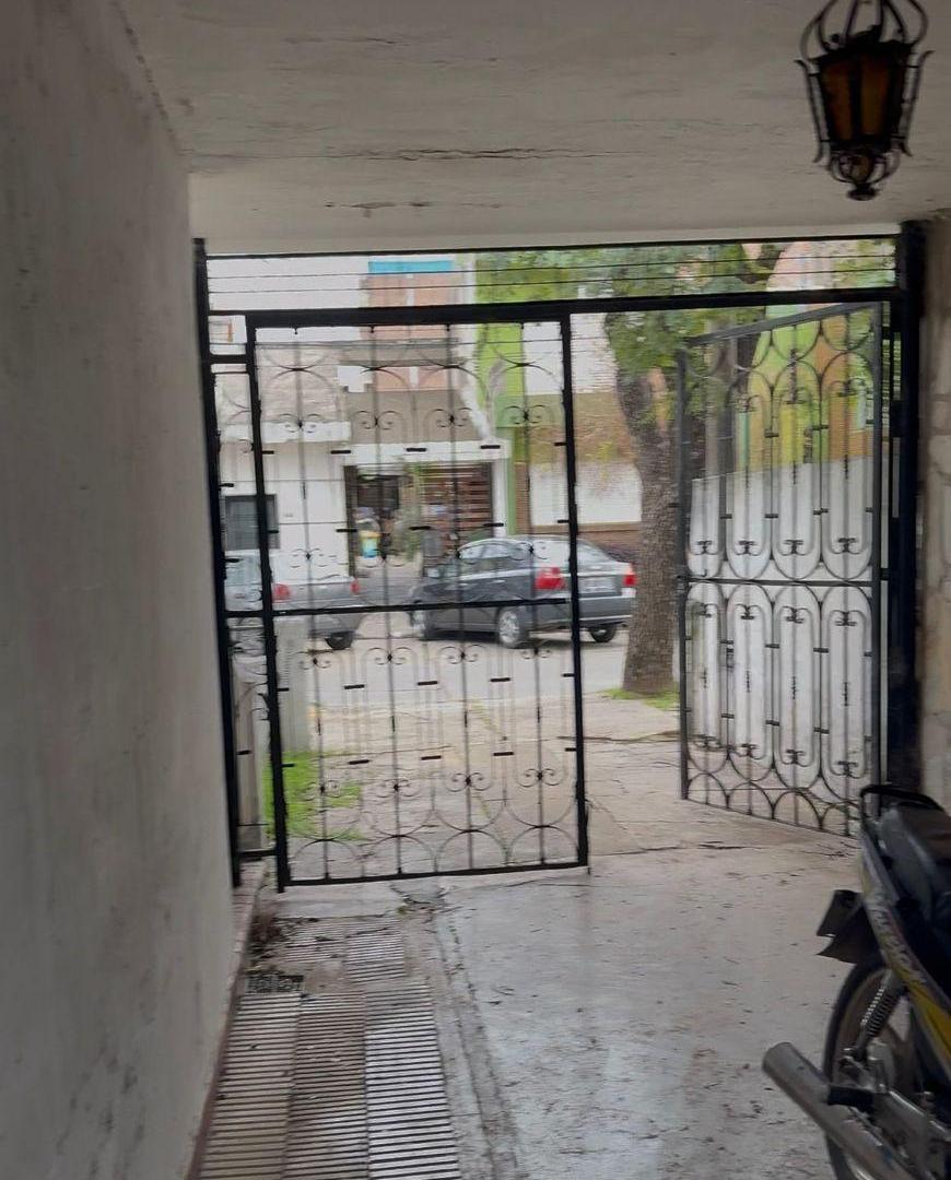 Foto de OPORTUNIDAD CASA EN PLENO CENTRO DE VILLA CONSTITUCION, imagen 1