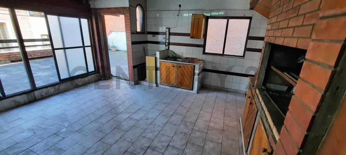 Foto de VENTA CASA CON COCHERA 5 AMBIENTES PATIO TERRAZA CABALLITO SUR test, imagen 4