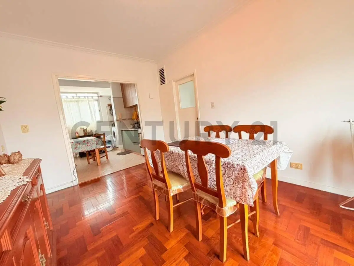 VENTA Departamento 3 ambientes con Balcón - Vista abierta - 4
