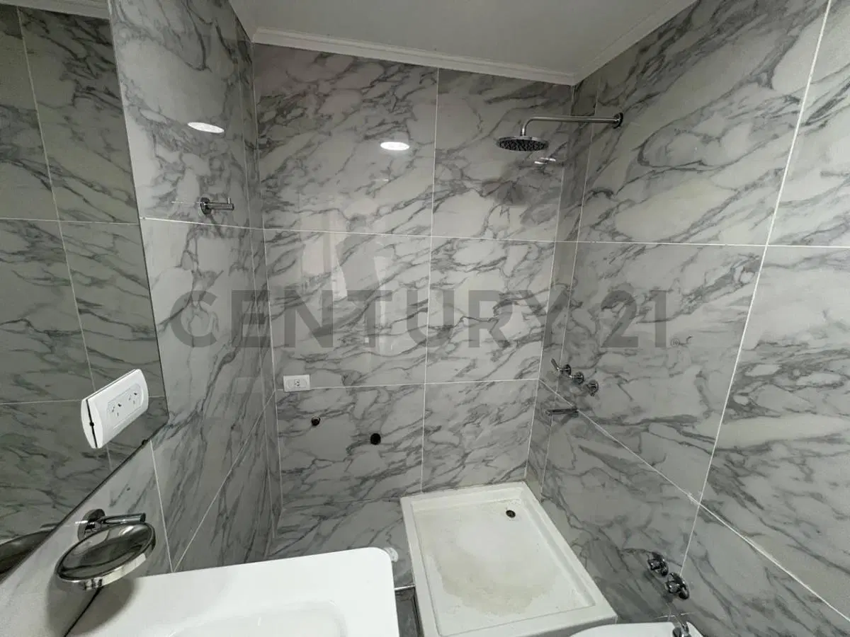 ALQUILER DTO 2 AMBIENTES EN QUILMES CON BALCON 4