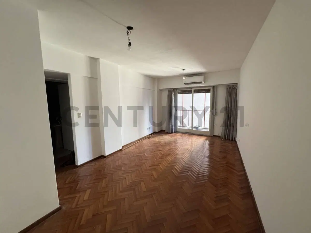 VENTA DEPARTAMENTO 3 AMBIENTES CON BALCON EN CABALLITO 2