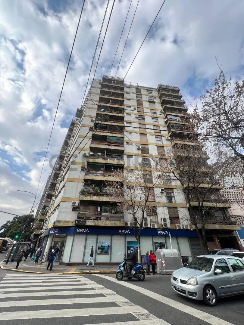 Departamento en alquiler 3 amb con dependencia y cochera. Palermo 2