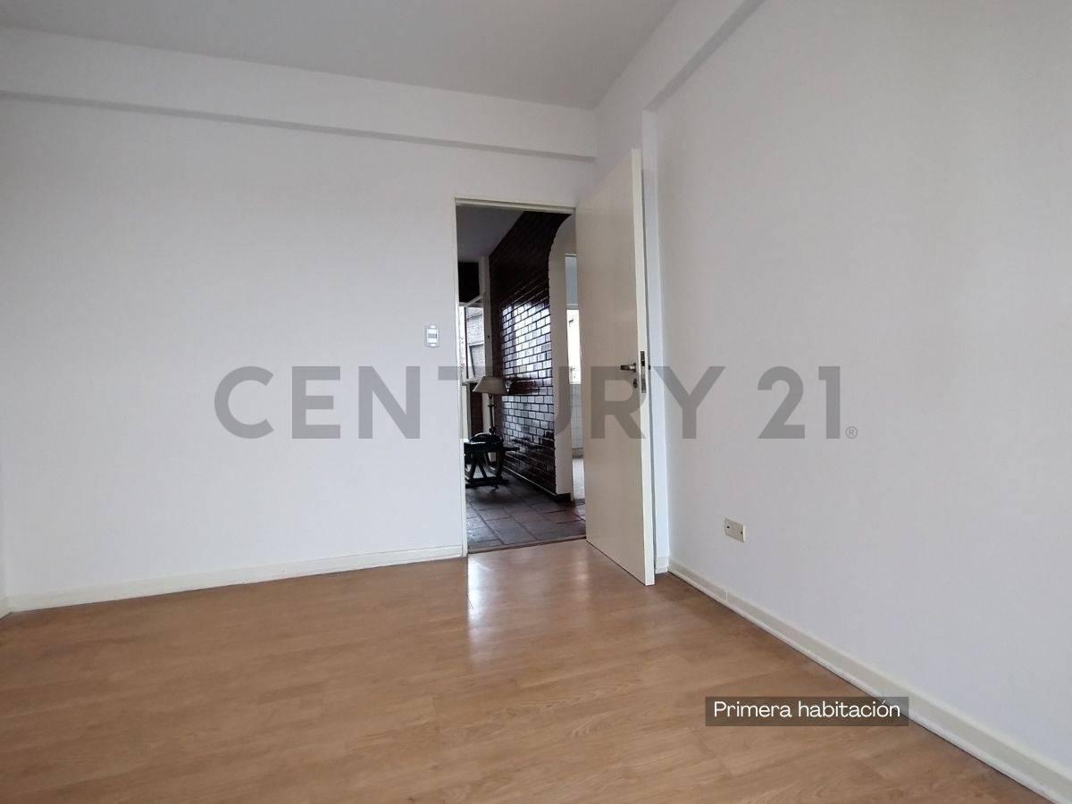 Foto de VENTA DEPARTAMENTO CON BALCÓN SÚPER LUMINOSO, imagen 3