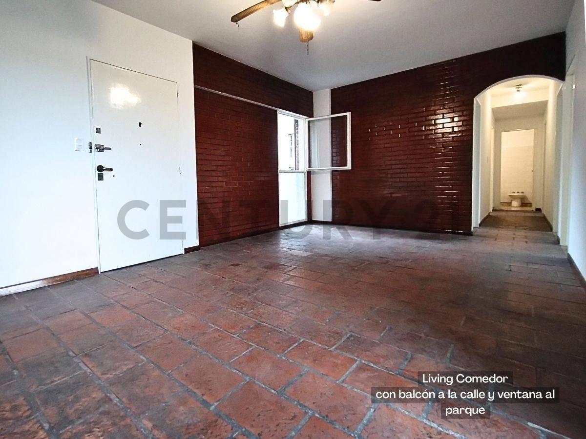 VENTA DEPARTAMENTO CON BALCÓN SÚPER LUMINOSO