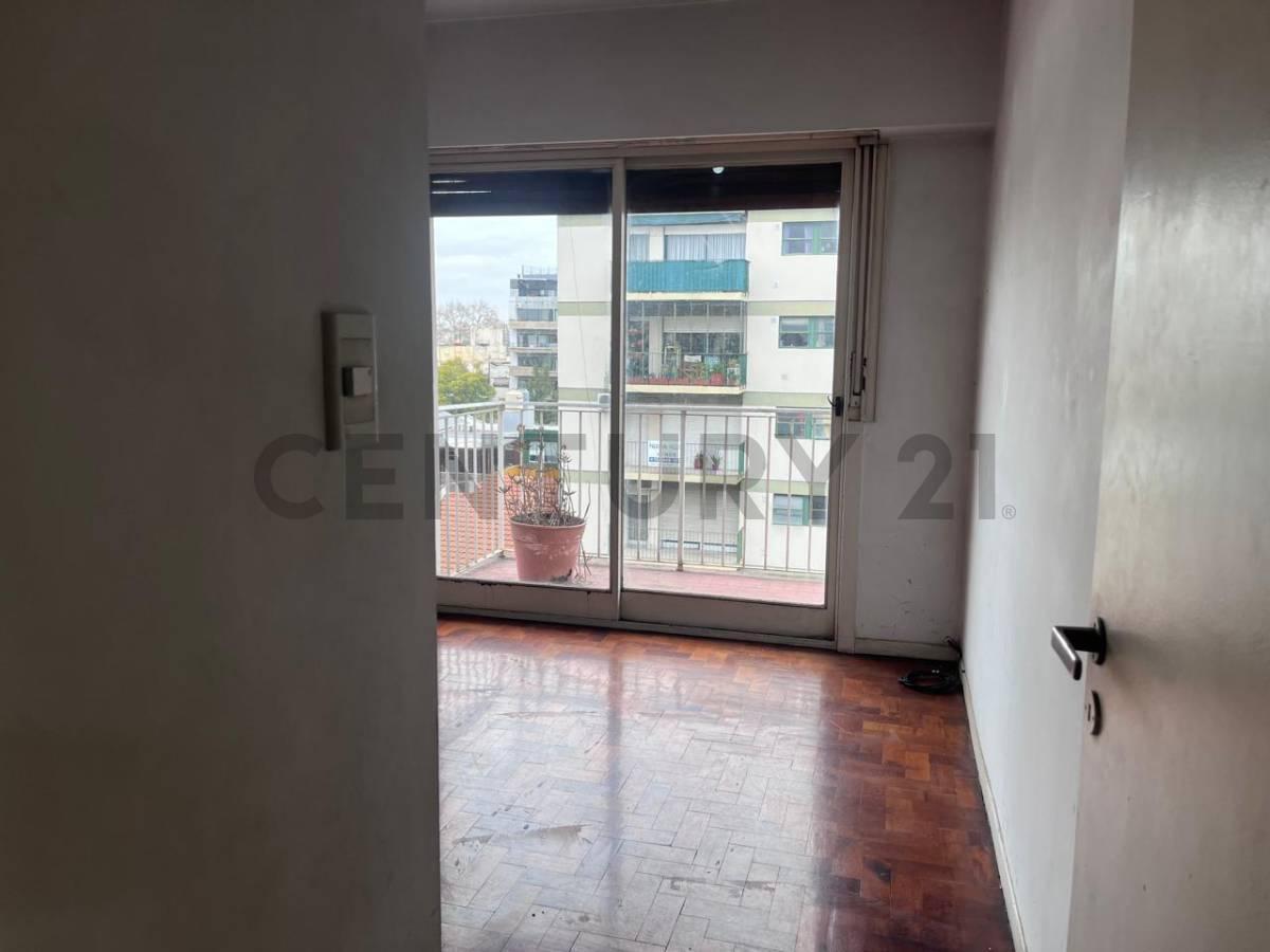Foto de Venta departamento 3 ambientes Villa Devoto con balcon, imagen 1