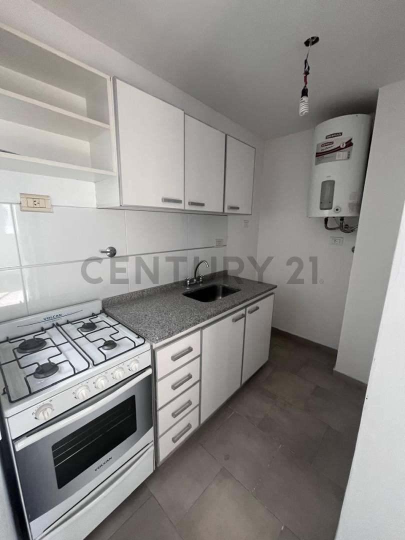 Foto de ALQUILER DEPARTAMENTO DOS AMBIENTES CON COCHERA EN RAMOS MEJIA, imagen 3