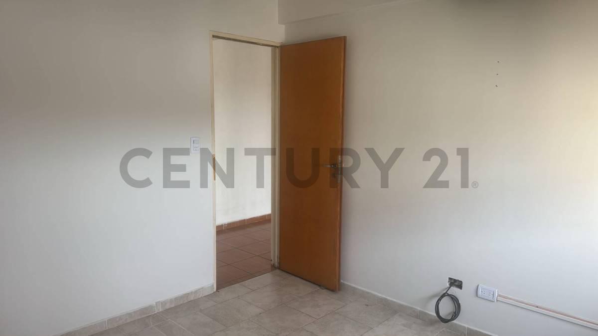 Foto de DEPARTAMENTO 2 AMBIENTES EN ALQUILER EN QUILMES-TORRES DE QUILMES, imagen 2