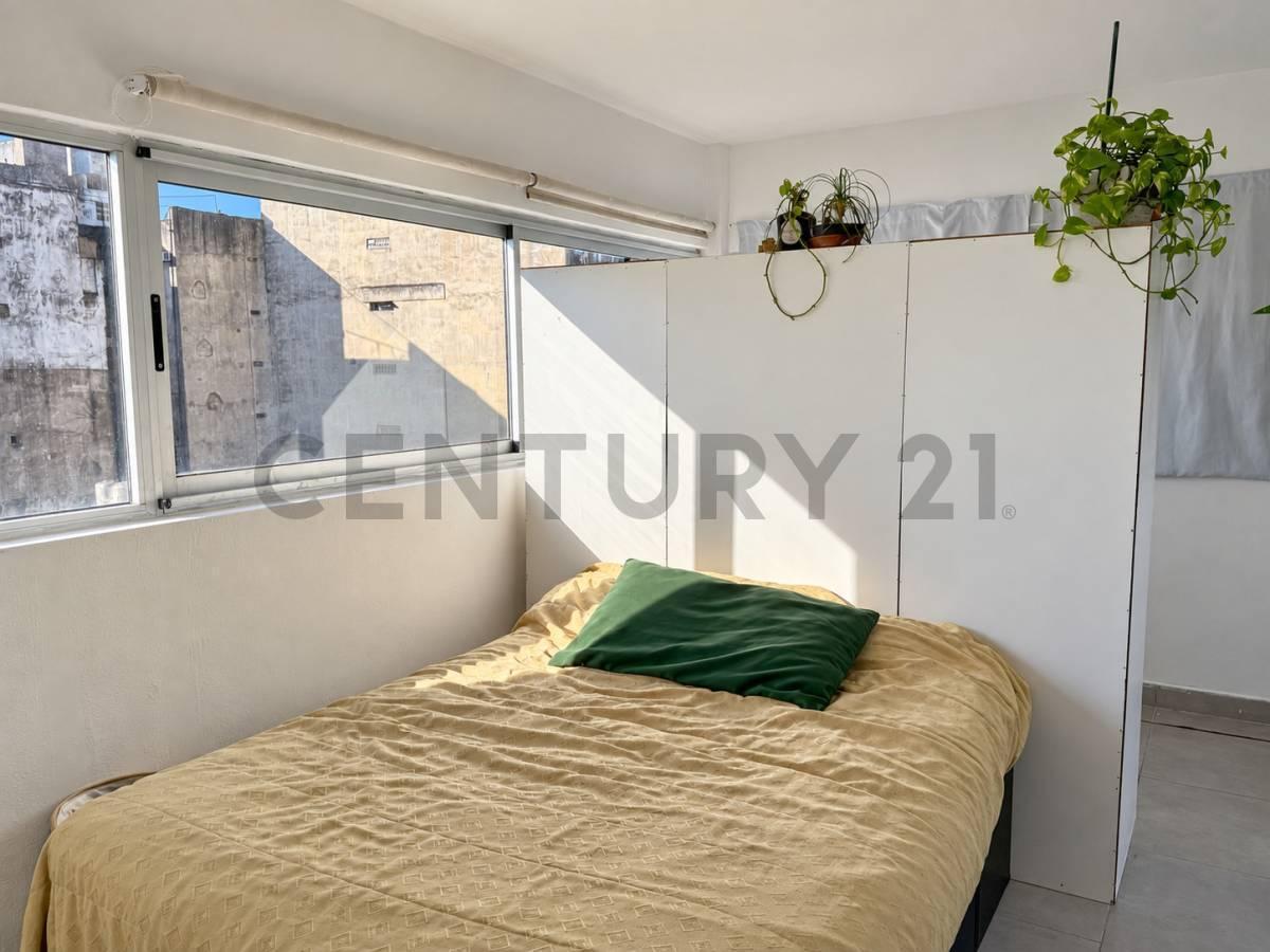 Foto de 2 ambientes con terraza propia. Balcón. Almagro, imagen 5