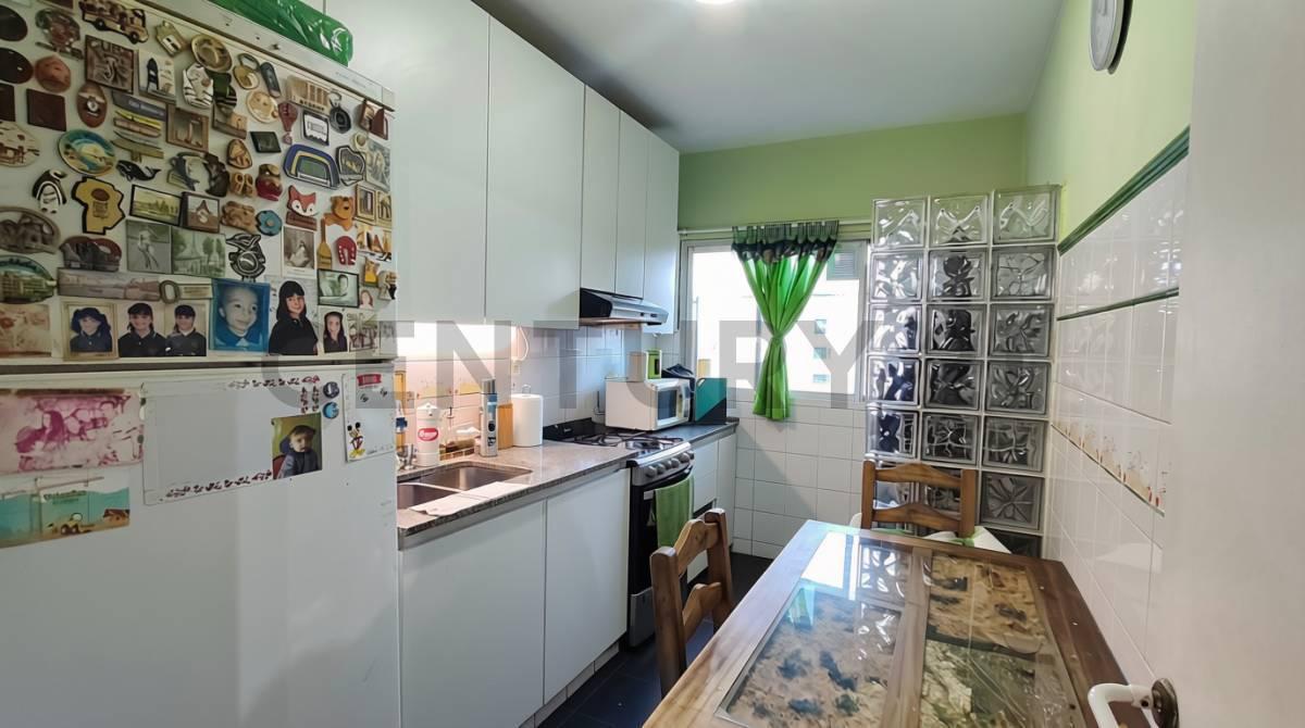 Foto de Venta Departamento 3 Ambientes - FRENTE AL PARQUE CHACABUCO, imagen 2