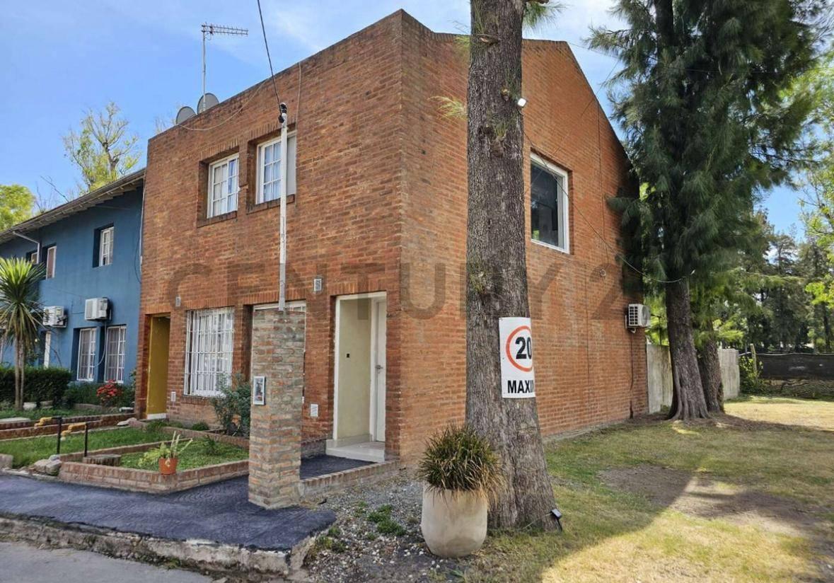 Foto de Venta Dúplex 3 Ambientes con piscina y cochera, imagen 3