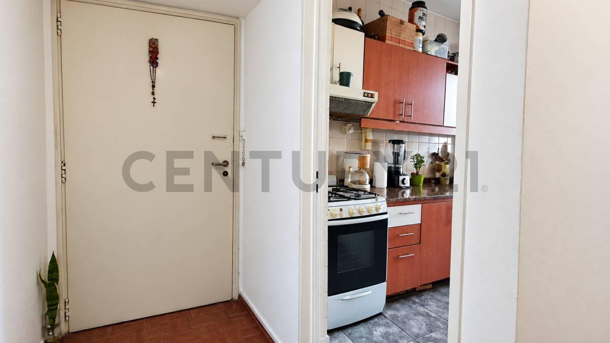 Foto de Venta Departamento 2 Ambientes Flores c/ Balcón cerrado, imagen 3