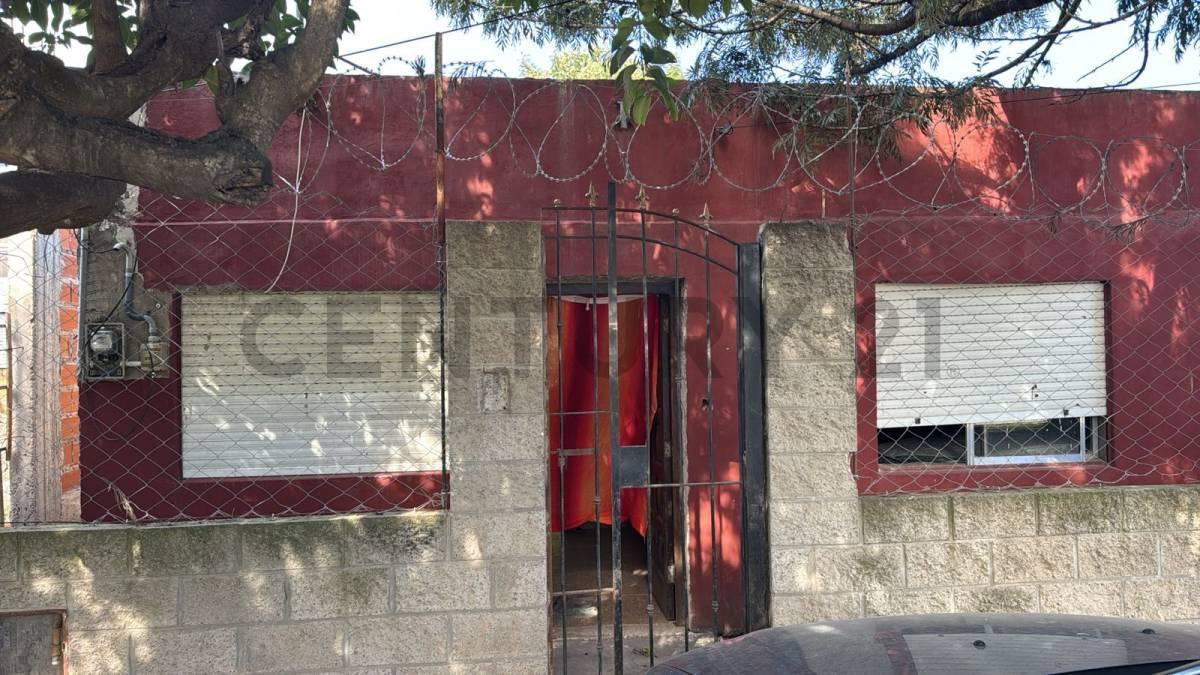 Foto de CASA 3 AMBIENTES CON GRAN POTENCIAL, imagen 1