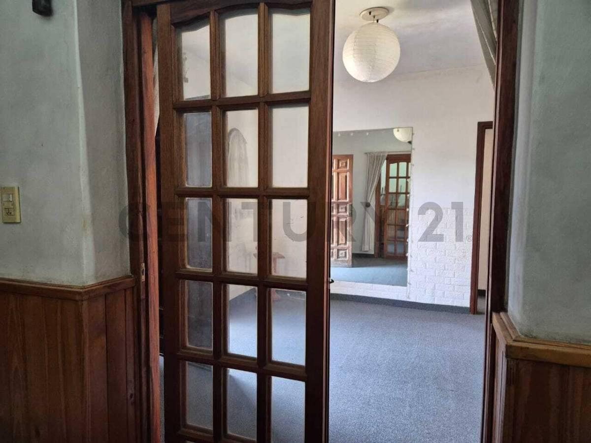 Foto de Casa quinta 5 ambientes c/cochera/2 baños/Pileta/quincho/Juego para, imagen 5