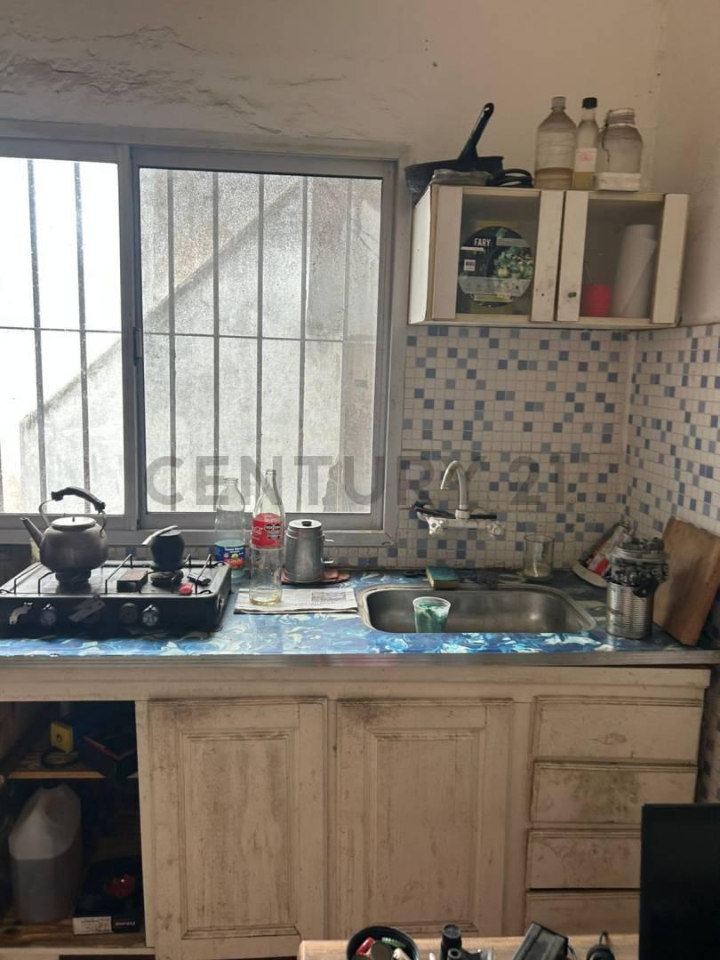 Foto de VENTA Lote 10 x 31 aprox. con casa y pileta, imagen 5