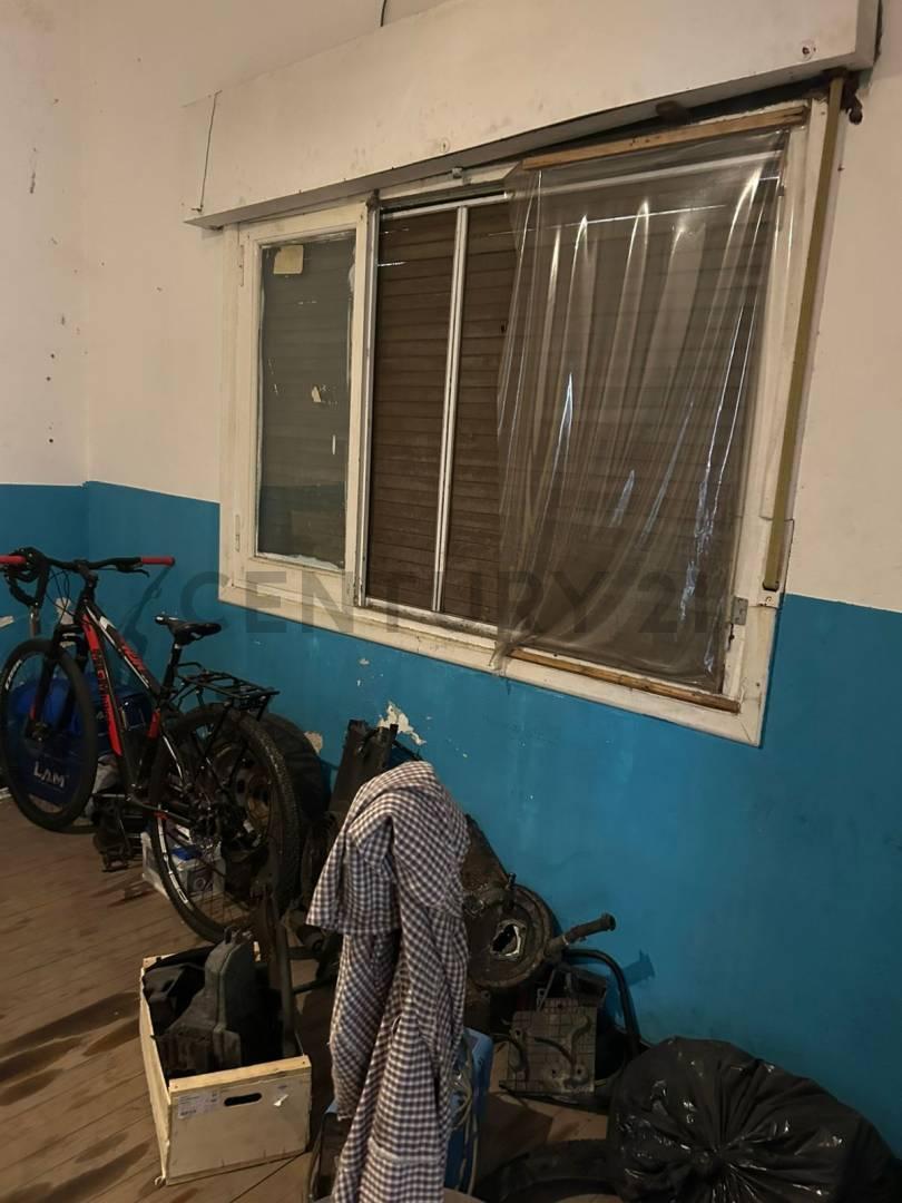 Foto de VENTA Lote 10 x 31 aprox. con casa y pileta, imagen 3
