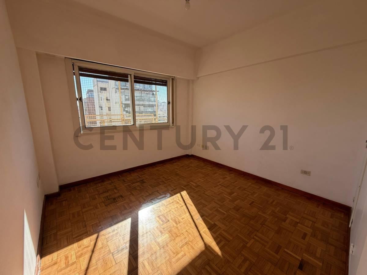 Foto de VENTA DEPTO 4 AMB CON BALCON MUY LUMINOSO, imagen 3