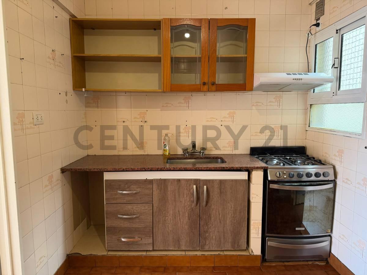 Foto de VENTA DEPTO 4 AMB CON BALCON MUY LUMINOSO, imagen 5