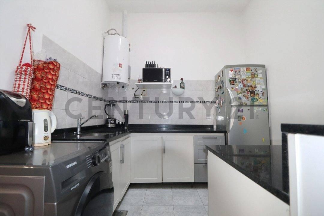Foto de Venta PH 4 Amb Terraza Propia Parque Chacabuco, imagen 4