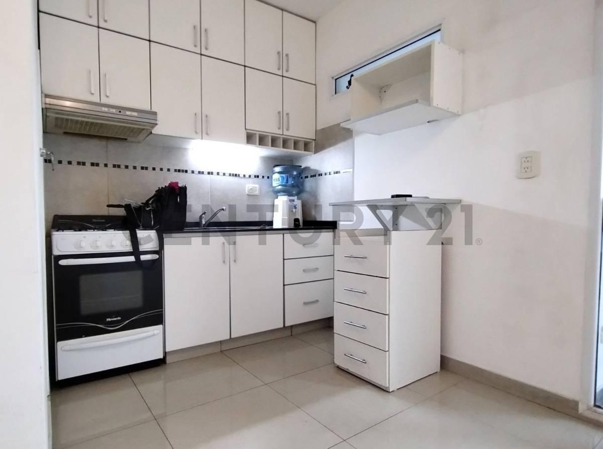 Foto de ALQUILER DEPARTAMENTO 2 AMBIENTES MONTE CASTRO, imagen 4
