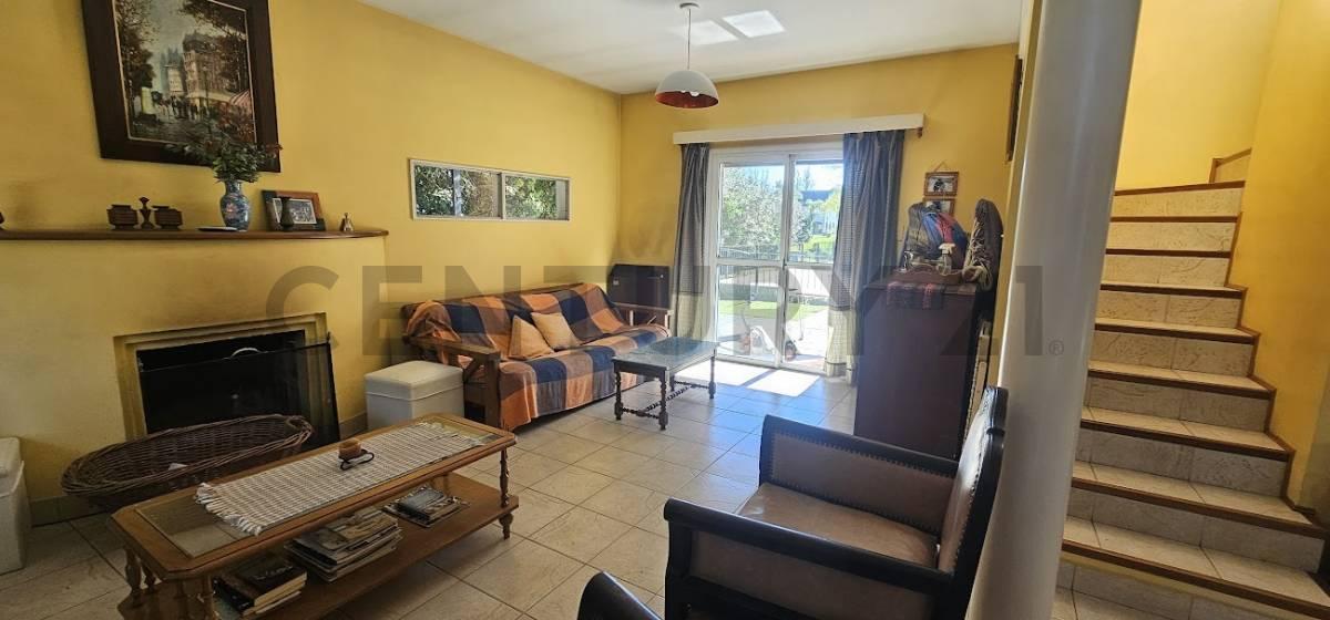 Foto de venta casa 5 ambientes country boca raton, imagen 2
