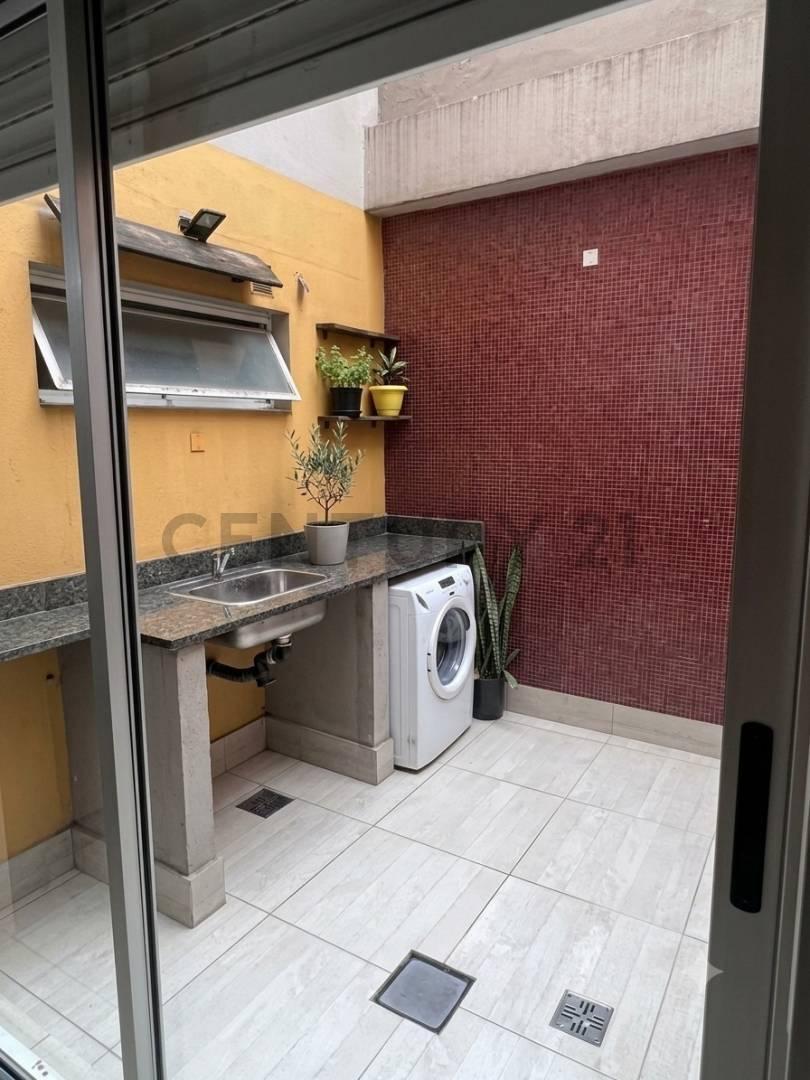 Foto de 2 ambientes, con patio descubierto de uso exclusivo, y baulera, imagen 4