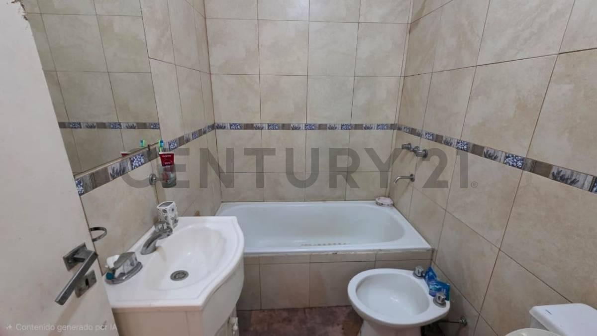 Foto de VENTA DEPARTAMENTO 2 AMBIENTES CON PATIO Y COCHERA EN EIVISSA HOUSE, imagen 2