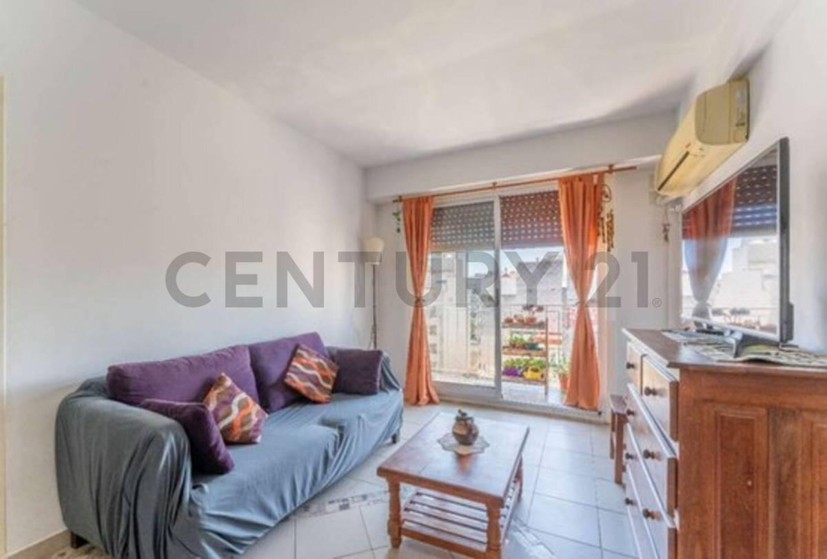 Foto de VENTA DEPARTAMENTO 4 AMBIENTES CON BALCON APTO CREDITO VILLA DEVOTO, imagen 2