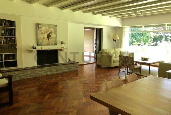 Foto de VENTA CASA PILETA Y PARQUE EN SAN ISIDRO ACEPTA PERMUTA APTO CREDITO, imagen 3