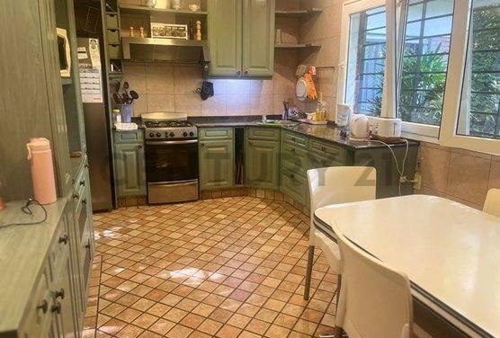 Foto de VENTA CASA PILETA Y PARQUE EN SAN ISIDRO ACEPTA PERMUTA APTO CREDITO, imagen 5