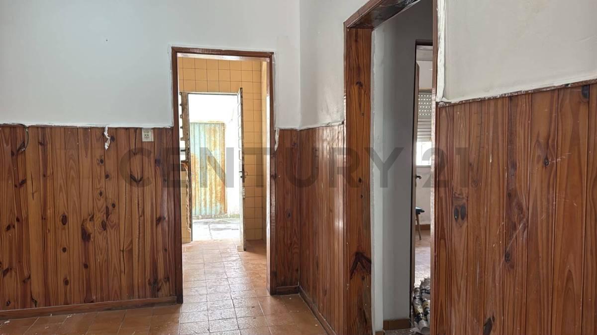 Foto de CASA 3 AMBIENTES SOBRE AV.VERGARA-BERAZATEGUI, LOTE DE 300 M2, imagen 5