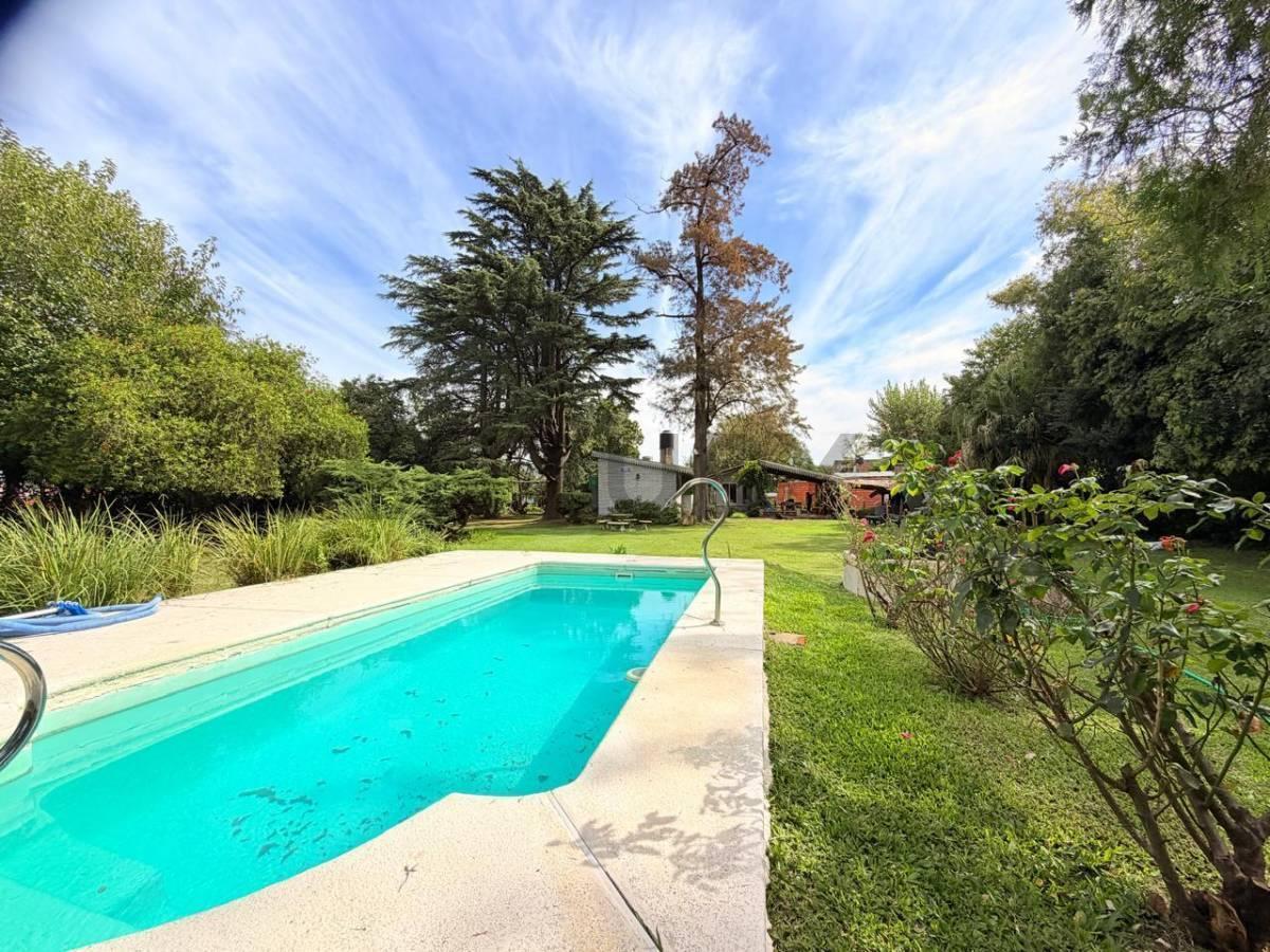 Foto de ALQUILER | CASA QUINTA 3 AMB. - PARQUE 2000mts - PISCINA Y GALERÍA |, imagen 2