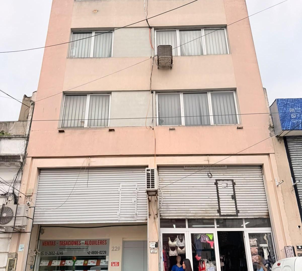 Foto de Alquiler | Edificio Comercial en Excelente Zona Flores, imagen 2