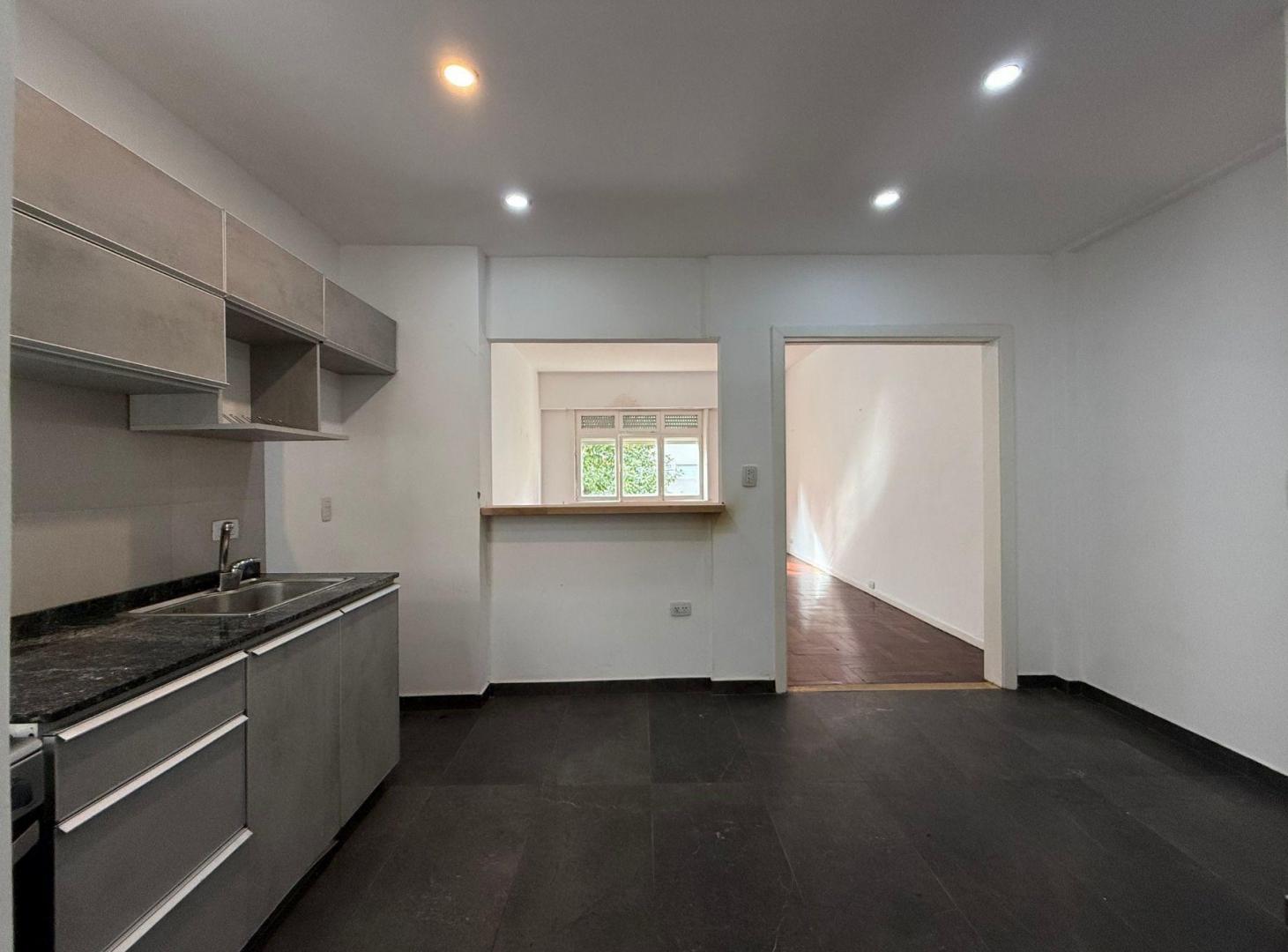Foto de Ph en venta en Villa del Parque 1°Piso por escalera, imagen 4