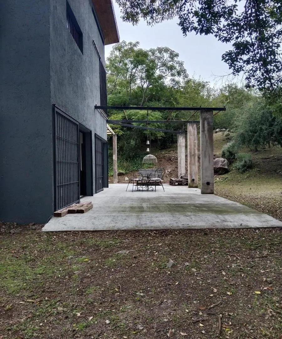 El refugio que soñaste. En dos niveles. Terminá detalles a tu gusto. Gran potencial. 1