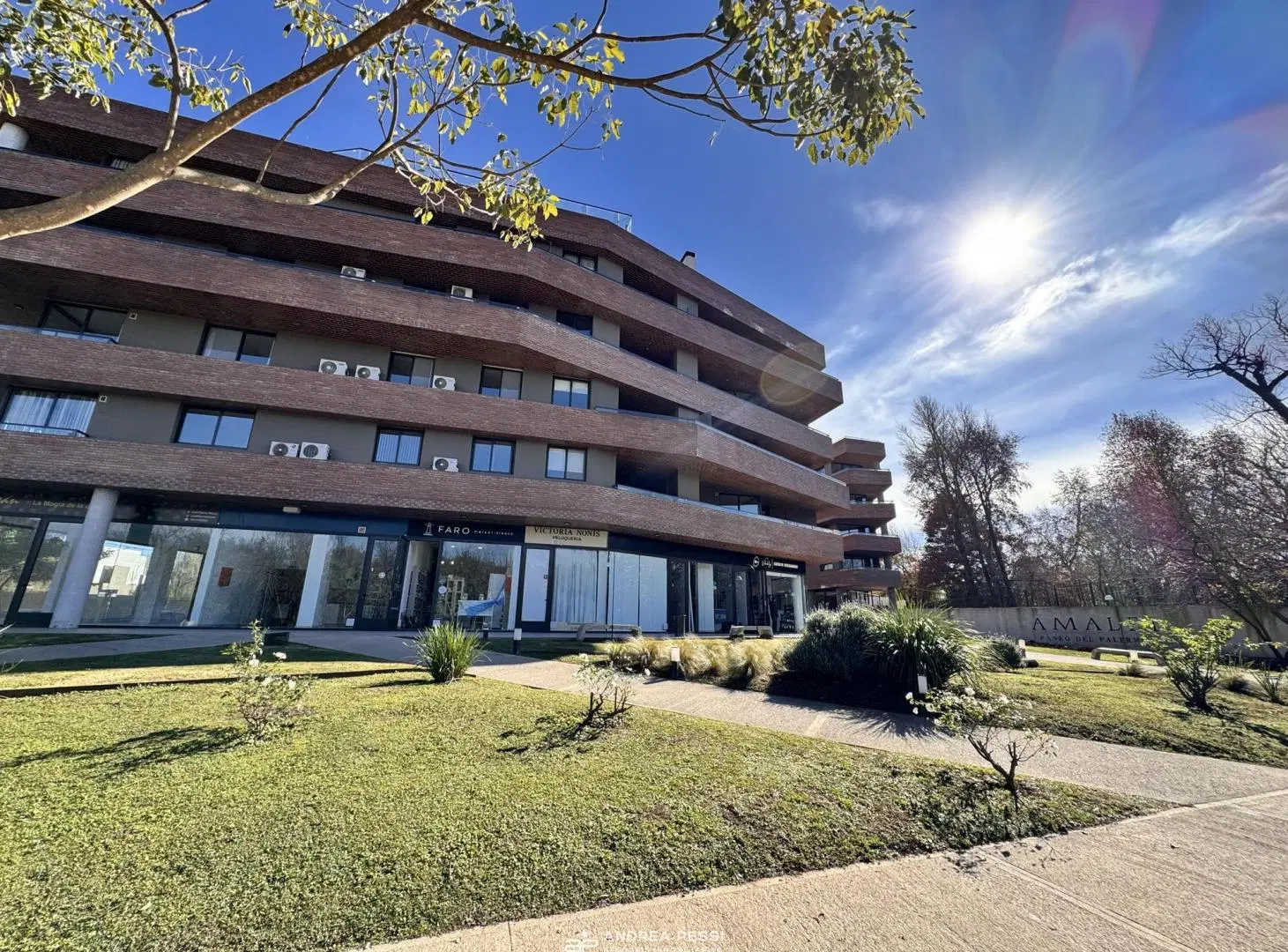 Departamento en Venta - 2 dormitorios Edificio Amalfi I 2