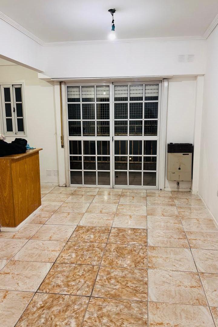 Foto de Depto 2 ambientes, centro de wilde con cochera, imagen 1