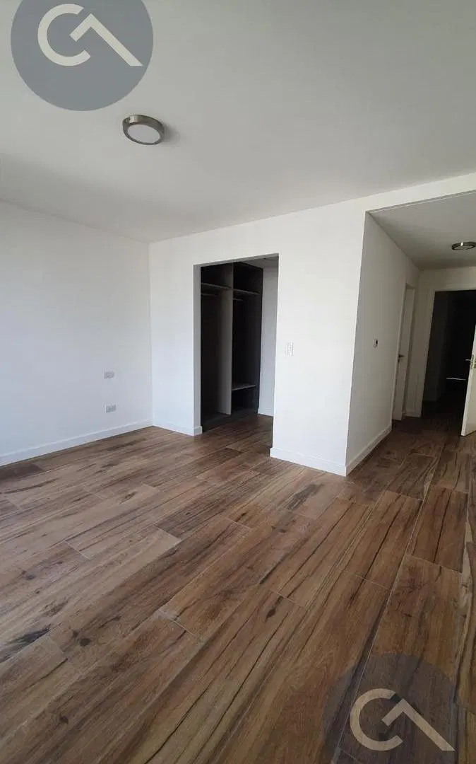 Departamento en La Perla 3