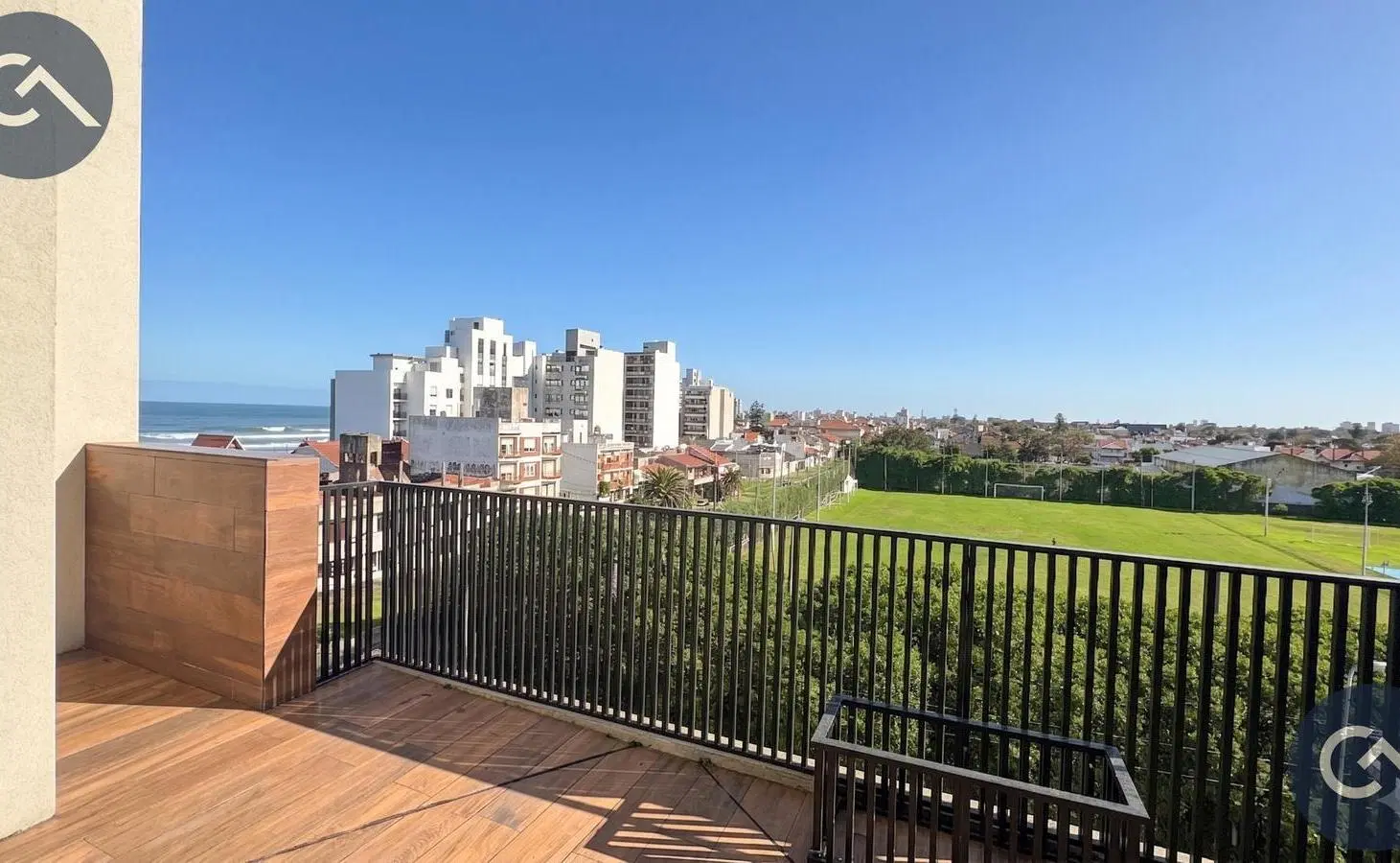 Departamento en dúplex con vista al mar | Alquiler 12 meses | Zona Norte 2