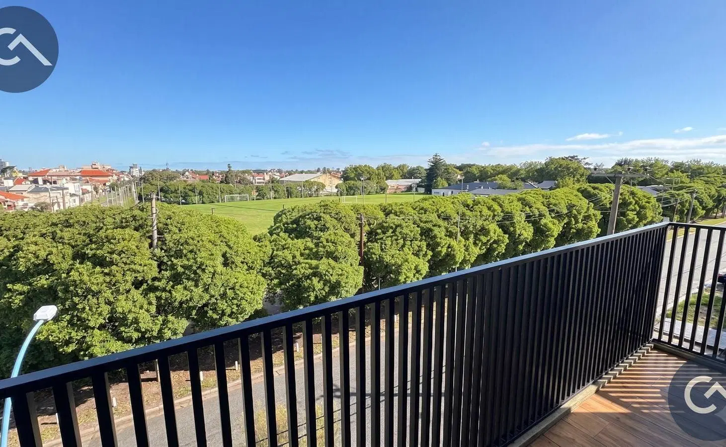 Departamento en dúplex con vista al mar | En venta | Zona Norte 3