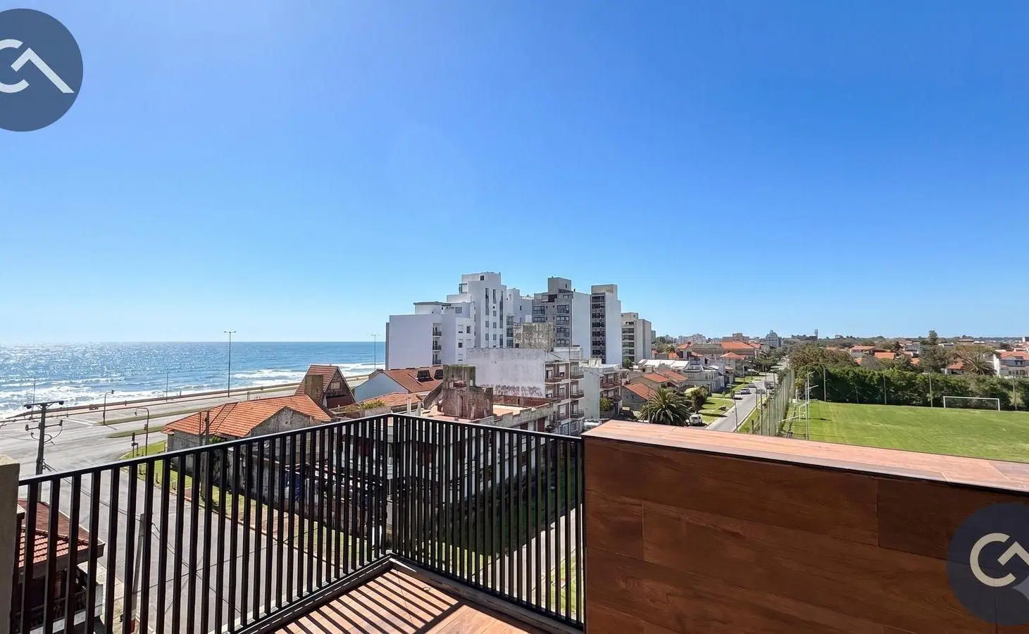 Departamento en dúplex con vista al mar | En venta | Zona Norte 1