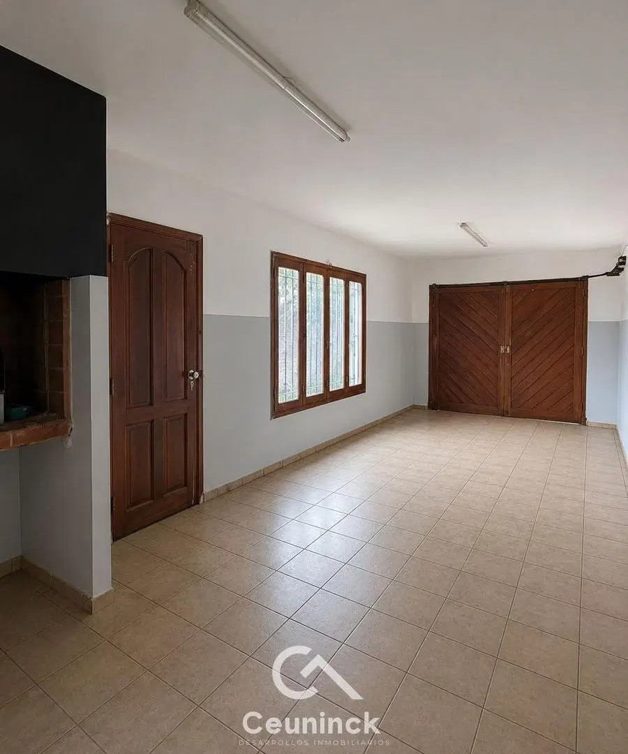 Casa 4amb Barrio Aeroparque 4