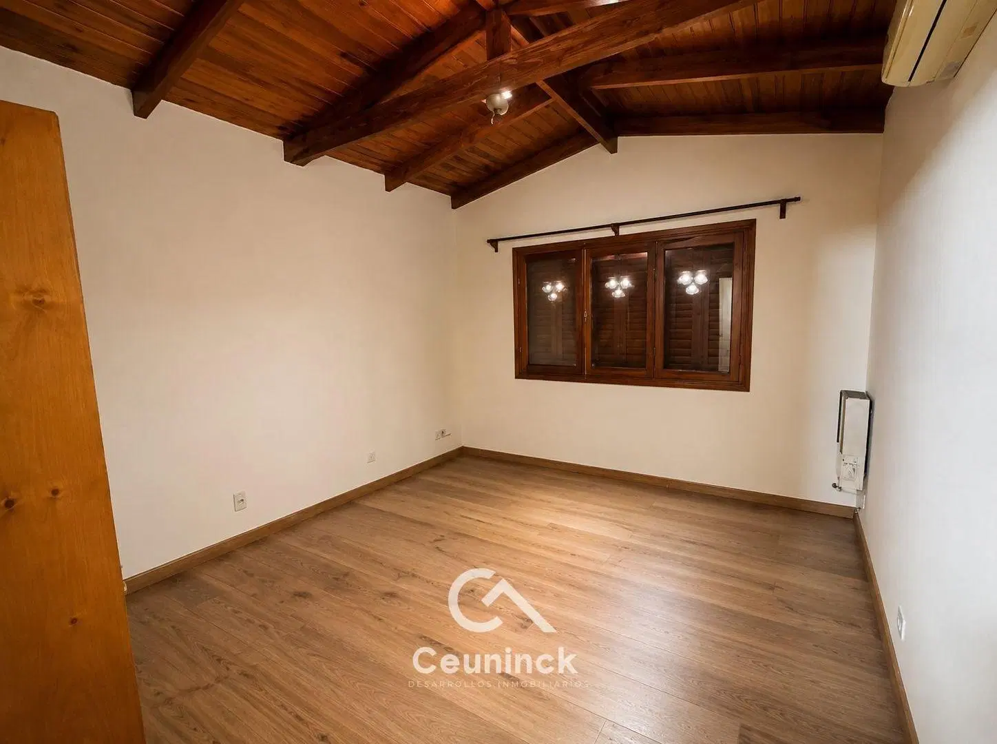 Casa 4amb Barrio Aeroparque 8