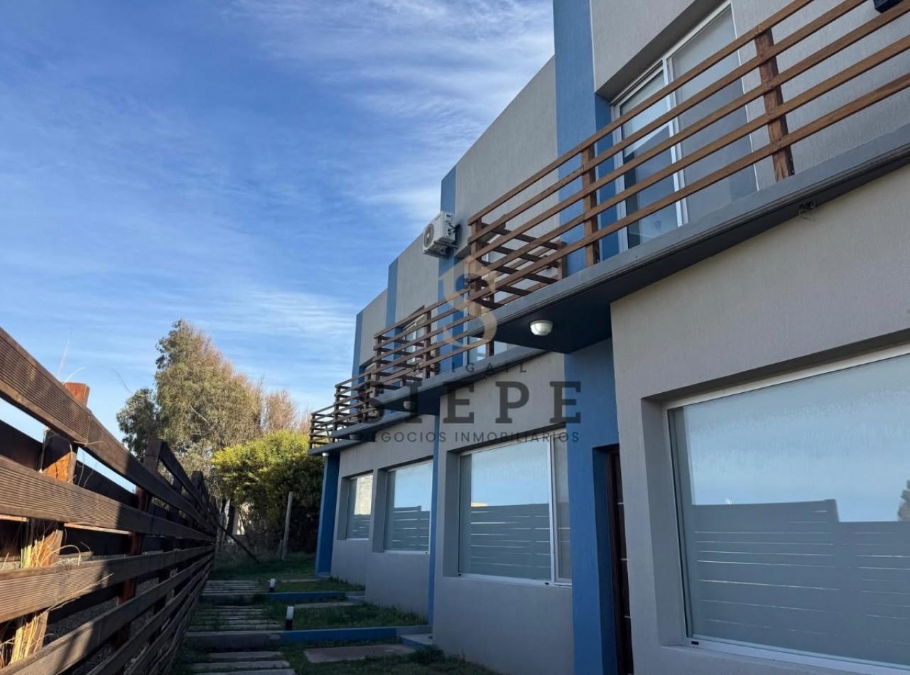 Foto de Hermoso duplex en venta, Chascomus 780, zona parador Bronx, imagen 1