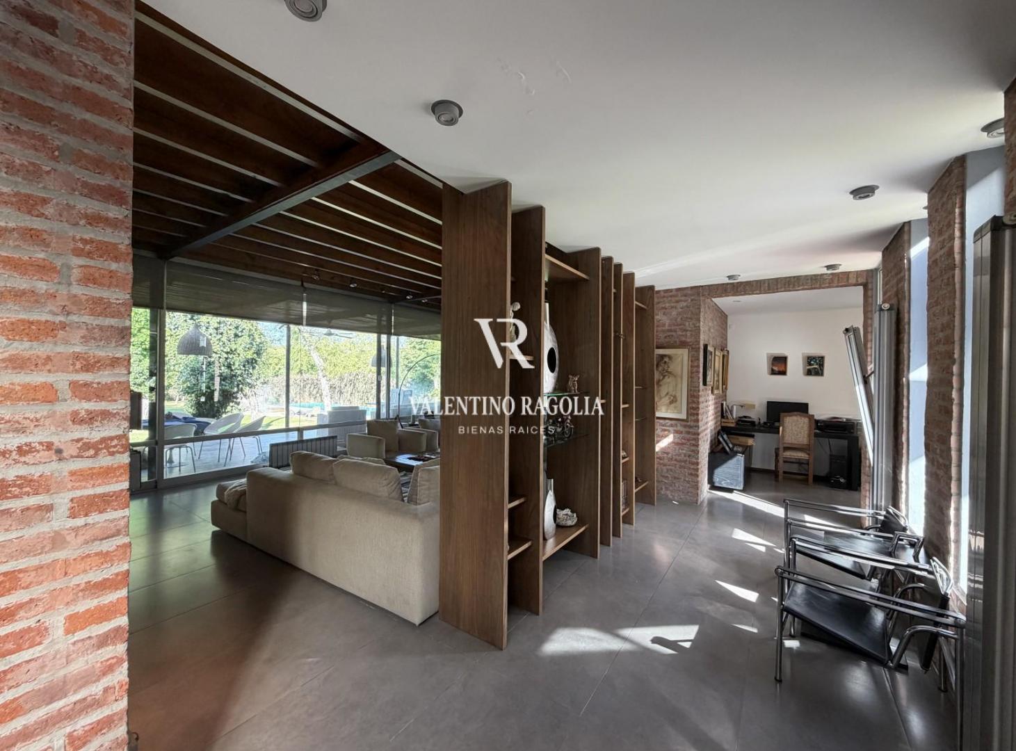 Foto de Venta casa seis ambientes en Los Pinguinos, imagen 5
