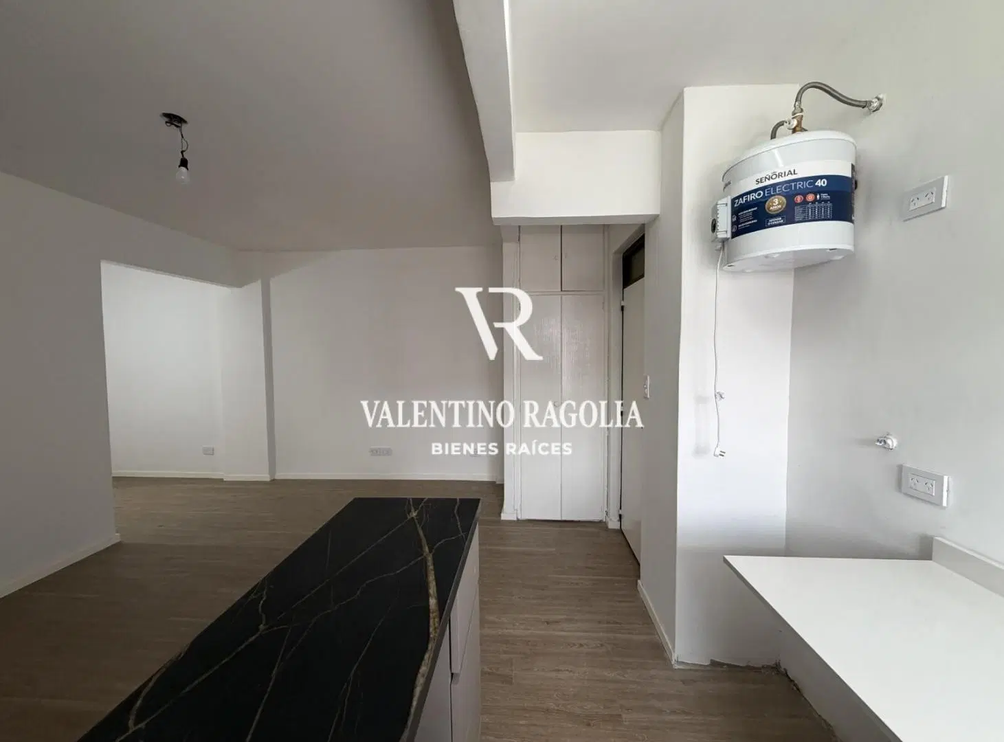 Venta departamento 3 ambientes totalmente refaccionado en Ciudad Jardín 3