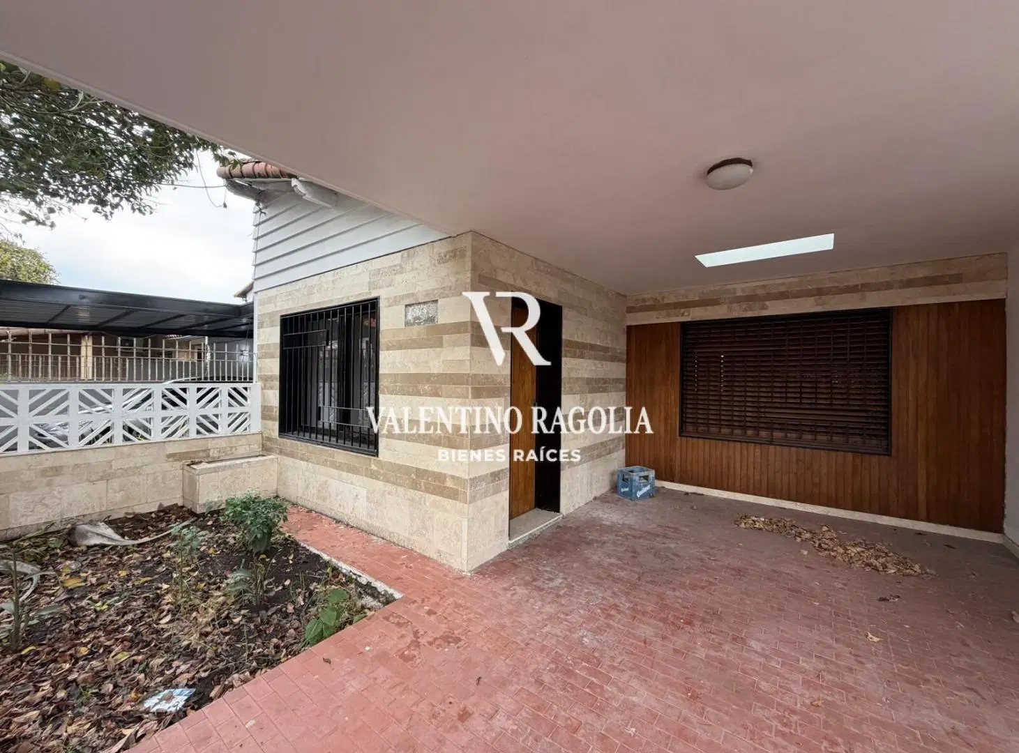 Venta chalet 4 ambientes totalmente refaccionado en Ciudad Jardín 4