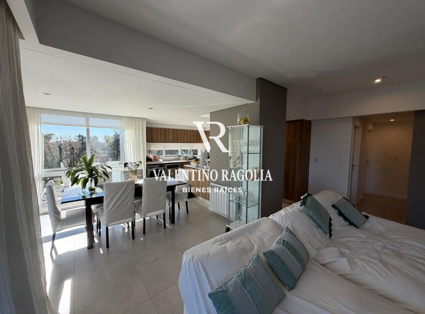 Venta departamento tres ambientes en Acorus Condominio Leloir 2