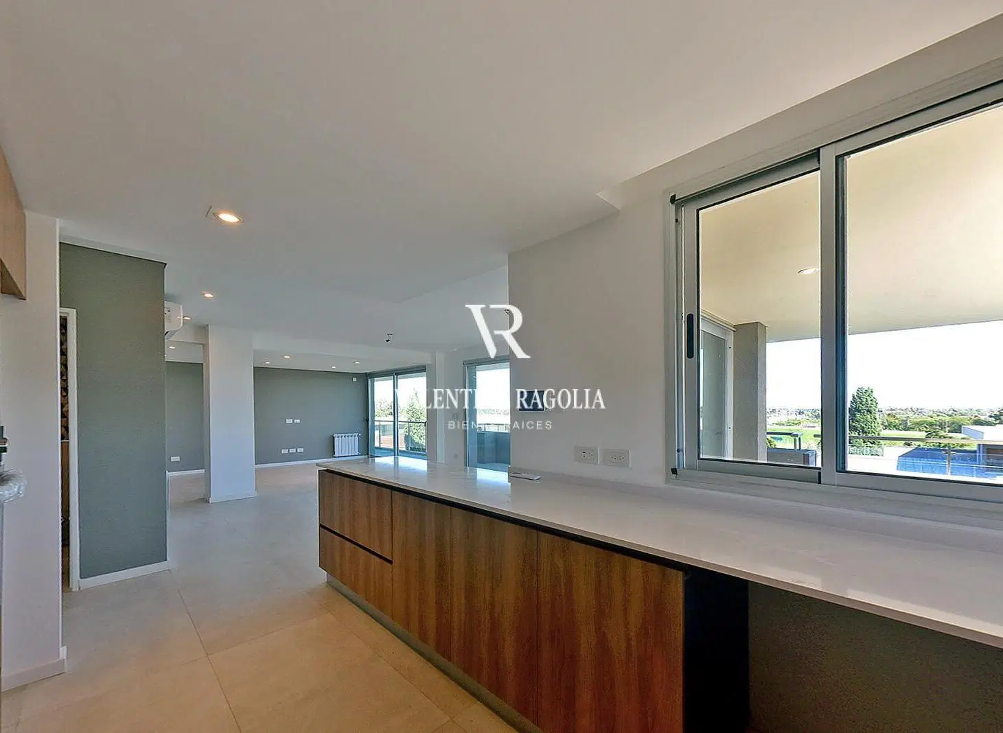 Alquiler departamento 4 ambientes aterrazado en Acorus Leloir 4