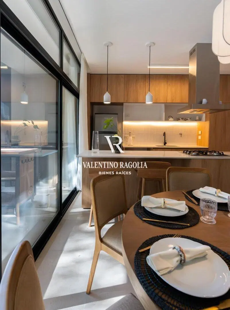 Venta Casa 4 Ambientes con Piscina en Constancia Leloir Parque Leloir 4